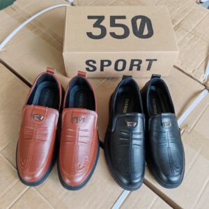 Giày phù hợp cho người trung niên và người cao tuổi người già