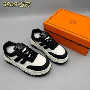 Giày đế xuống nữ hợp phong cách mùa thu đông