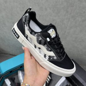 Giày vải dù nam mùa thu mang phong cách thiết kế độc đáo