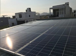 Bộ điện năng lượng mặt trời 10kw an toàn cho gia đình (bảo hành 3 - 5 năm)