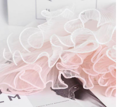 Ruy băng vải nhung cực kì phù hợp trang trí trang phục decor quần áo