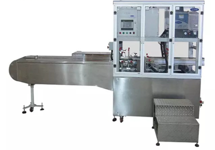 Máy chiết rót chai tự động mẫu mới nhất tại xưởng Kho Hà Nội