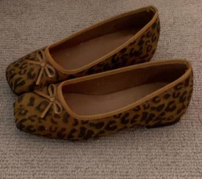 Đôi giày búp bê họa tiết da báo mẫu đẹp và mới dành cho phụ nữ