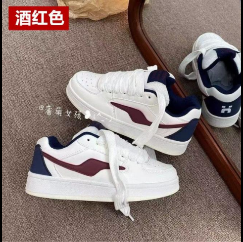 Đôi giày thể thao Asterisk platform color block lace-up faux leather sneakers dành cho phụ nữ