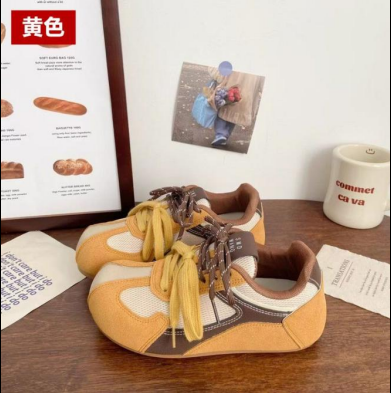 Đôi giày thể thao Vancar màu vàng mẫu mã đẹp và mới nhất dành cho nữ