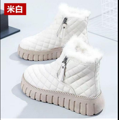 Đôi bốt đi tuyết màu be và nhiều loại mẫu mã khác đẹp dành cho nữ