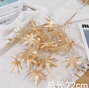 Phụ kiện trang trí nhà hình lá phong