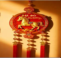 Dây treo lắc lư gọi lộc  Dải treo xinh xắn đón xuân sang