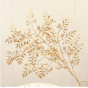 Phụ kiện hoa lá giả tô điểm ngôi nhà