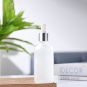 Lọ chiết vòng bạc ống nhỏ đầu nhựa trắng chai mờ thủy tinh mẫu mới nhất