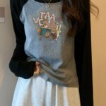Áo thun nữ cotton tay dài họa tiết cho học sinh