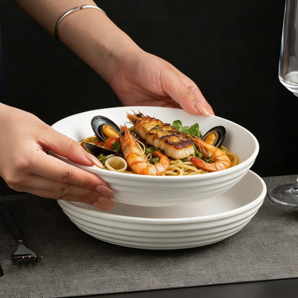 Đĩa sâu sứ trắng gân nổi 21.5 cm