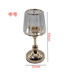 Đế nến pha lê màu vàng dùng trang trí bàn