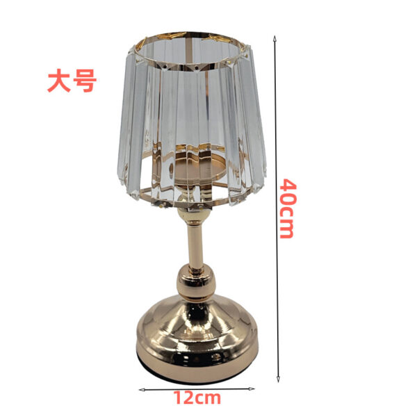 Đế nến pha lê màu vàng dùng trang trí bàn