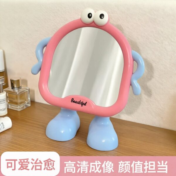 Gương cầm tay hai mặt họa tiết bò sữa