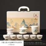 Bộ ấm chén trà họa tiết Thiên Lý Giang Sơn