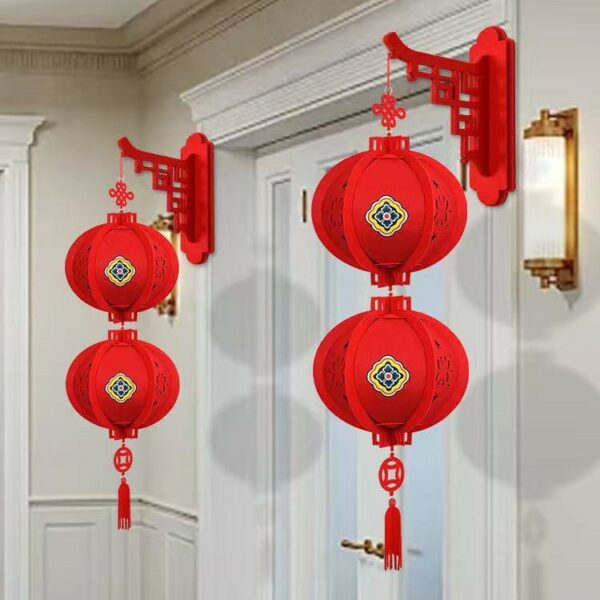 Bộ treo tường chữ Phúc và đèn lồng trang trí Tết