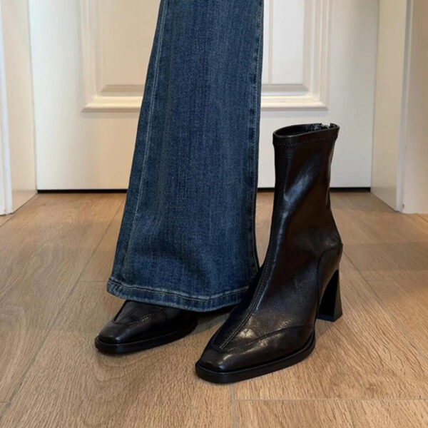 Boots nữ cổ ngắn gót cao vuông
