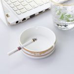 Gạt tàn sứ trắng viền vàng nhiều mẫu