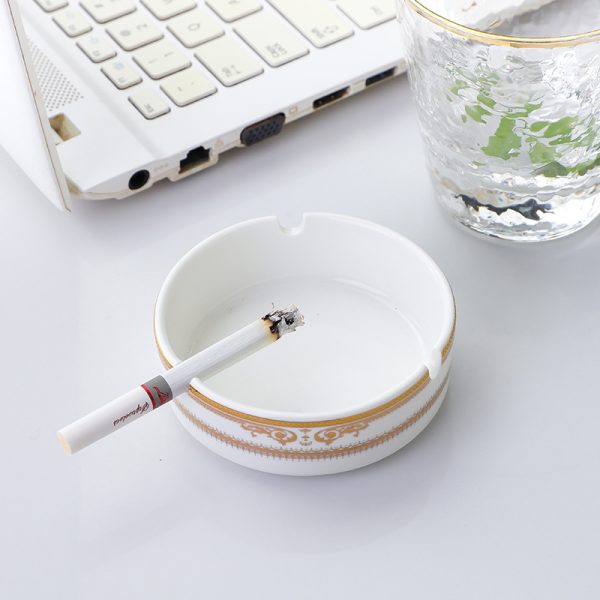 Gạt tàn sứ trắng viền vàng nhiều mẫu
