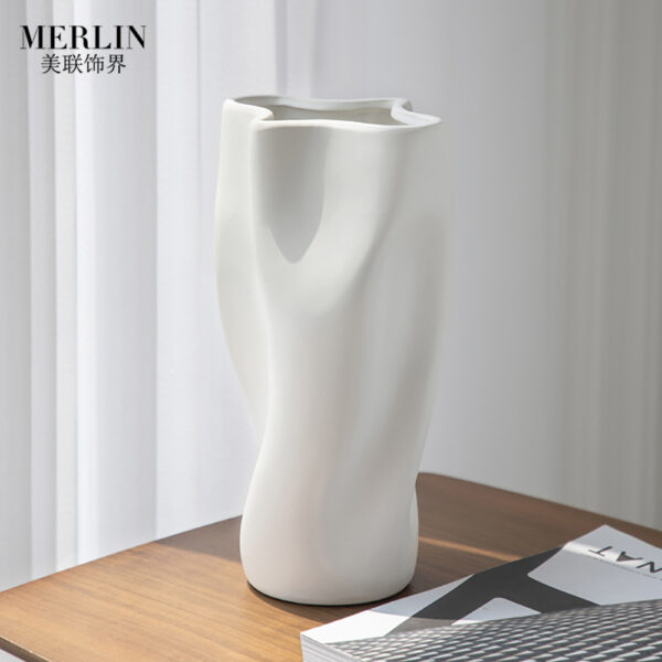 Bình gốm nghệ thuật cao 29,5 cm
