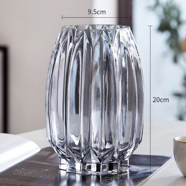 Bình thủy tinh vân dọc màu trong và khói