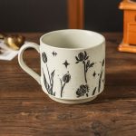 Cốc sứ trắng dáng thẳng họa tiết Bắc Âu