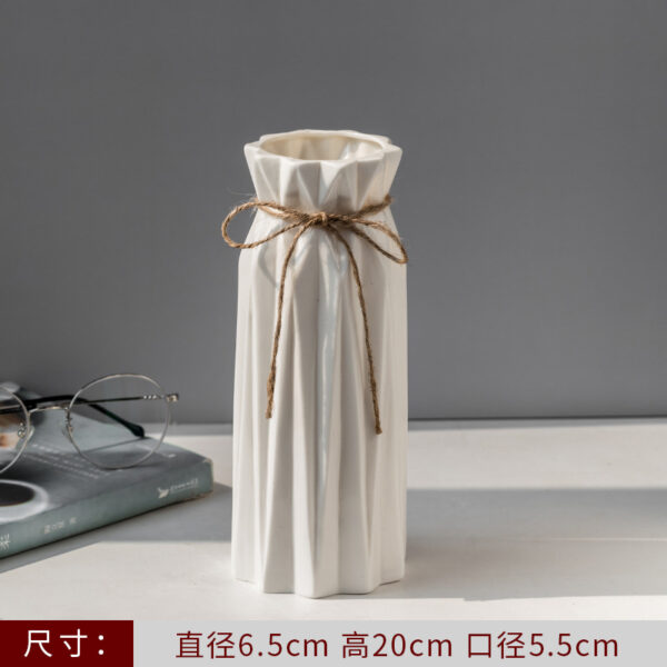 Bình gốm trắng cao 20 cm phong cách hiện đại
